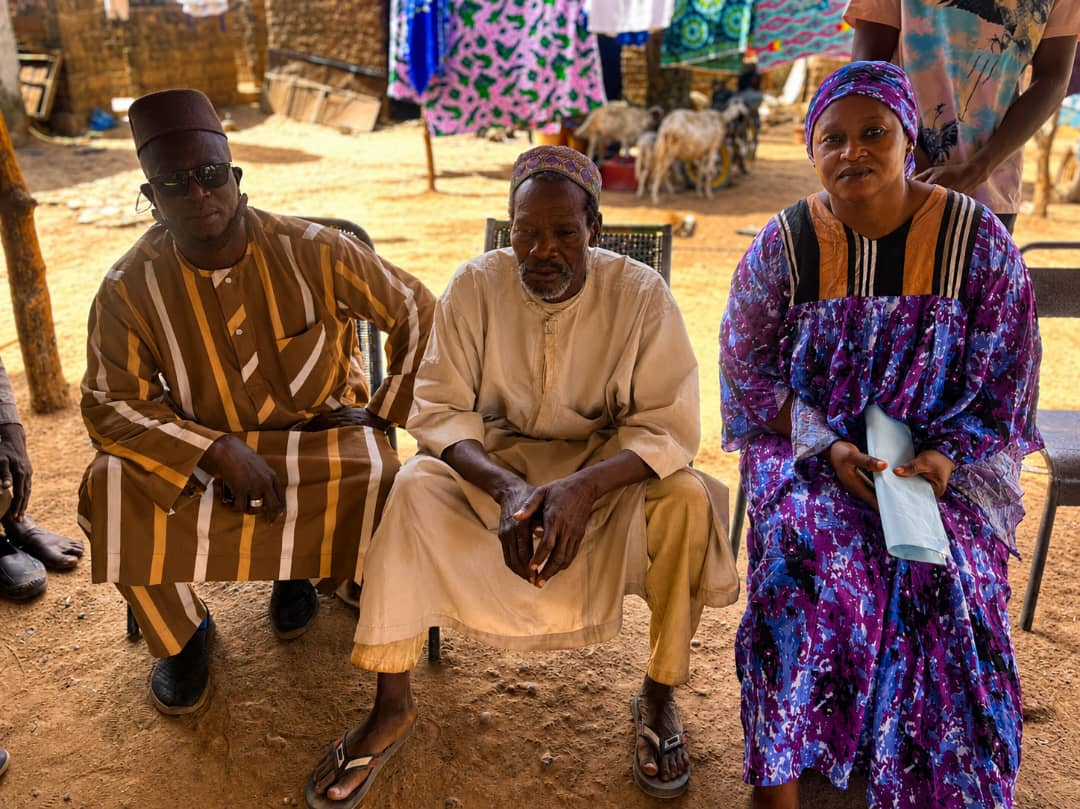 Rencontre d’An Bessé Mali avec les habitants du village de Dickobougou